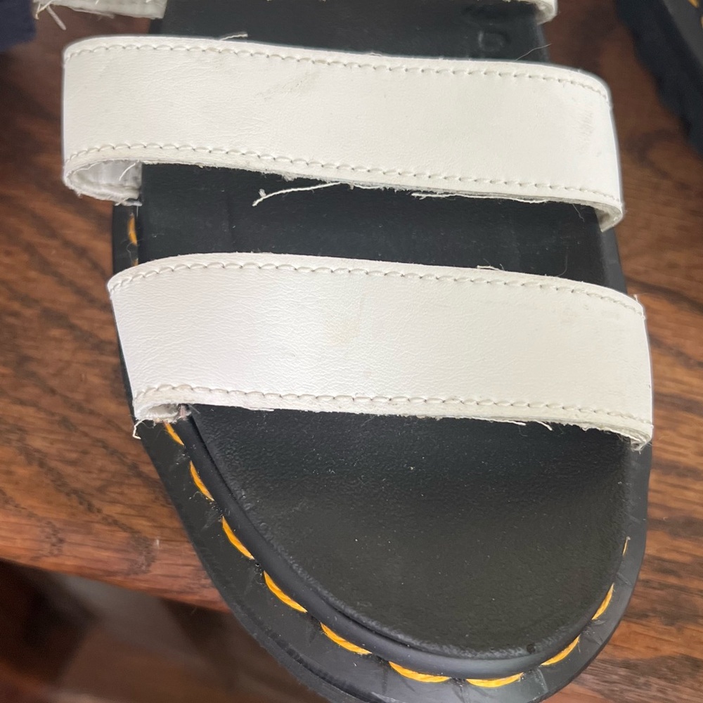 Dr. Martens Blaire Hydro White - Picture 2 of 7